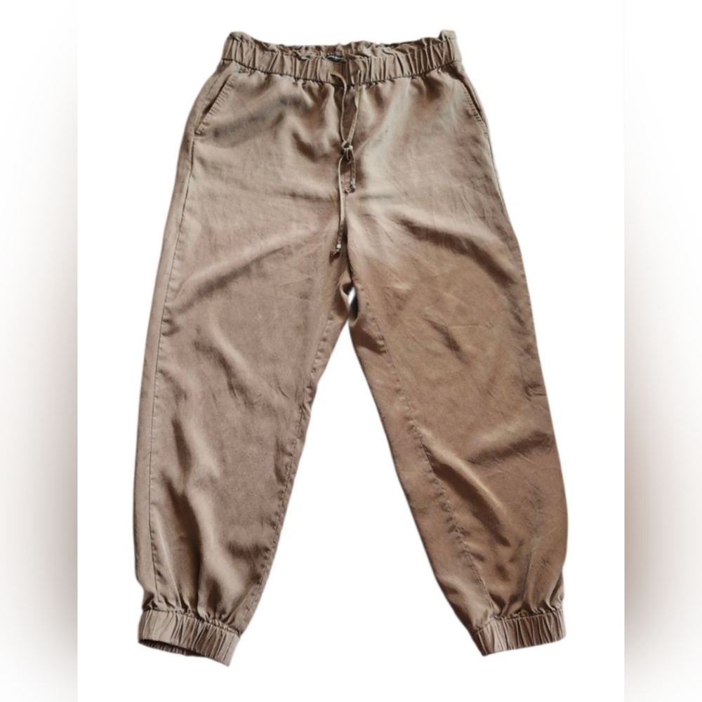 Banana Republic Pants Size L - Elastic Waist & Comfy